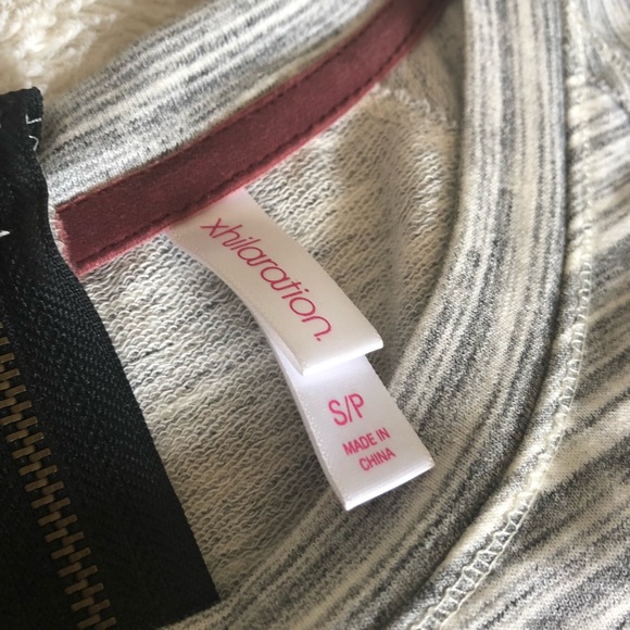 Grey Heathered Midi Dress with Lace - Picture 4 of 5